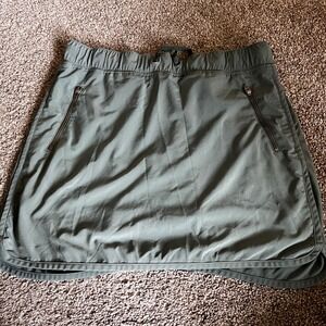 Athleta‎ Activewear Skirt with Pockets Drawstring Waist Olive Green Small